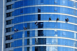 鷹隆環境外墻清洗的操作流程有哪些?