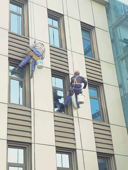 鷹隆環境外墻清洗的操作流程有哪些?