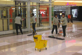 保潔托管公司告訴您商場清潔工應當具備哪些標準?