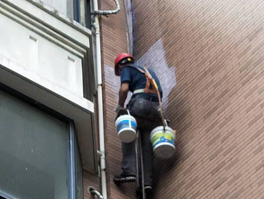 外墻滲水的內墻怎樣做防水維修呢?