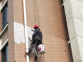 外墻瓷磚漏水怎么辦？瓷磚外墻滲水是怎么回事？