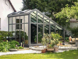 陽(yáng)光房跟墻面結(jié)合處出現(xiàn)滲水,如何防水維修呢?