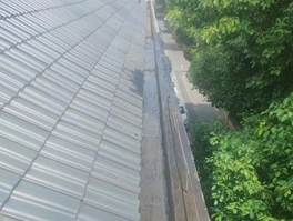 屋頂瓦片漏雨是怎么處理的呢？